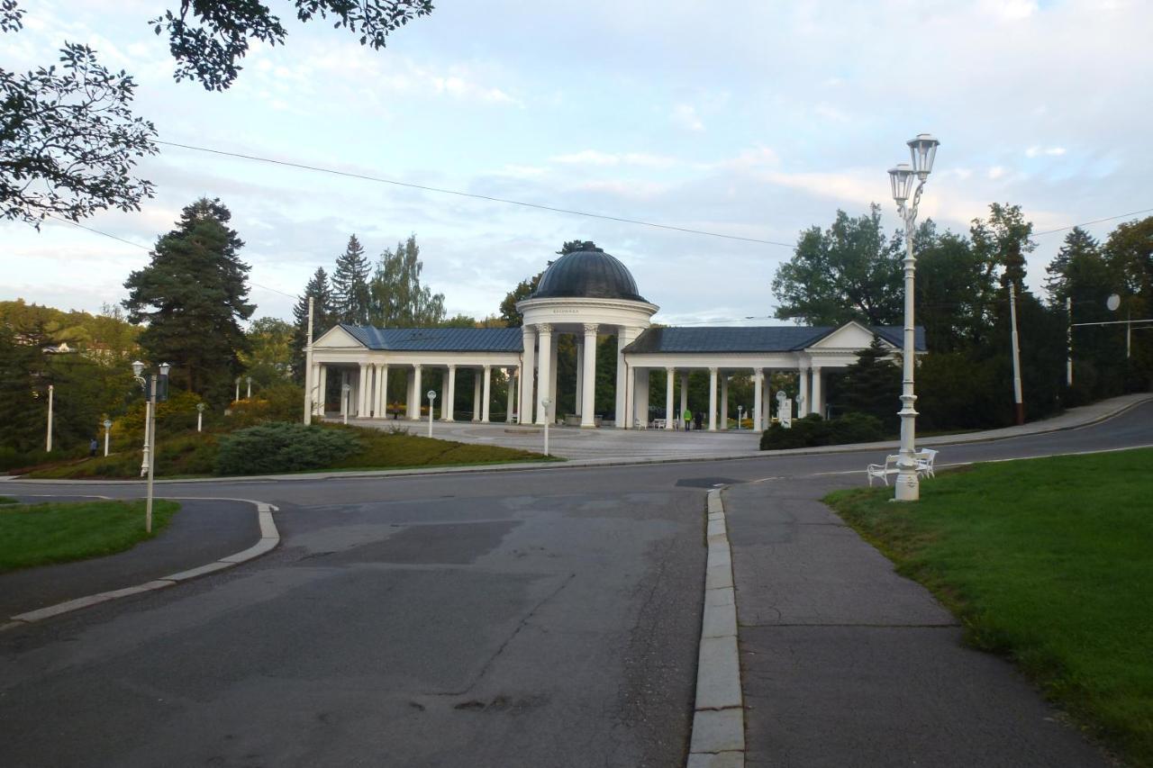 Apartman Anglicka Mariánské Lázně الغرفة الصورة
